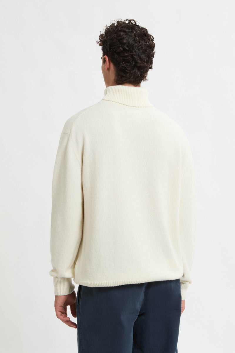 MAGLIONE A COLLO ALTO CON LOGO A FISARMONICA