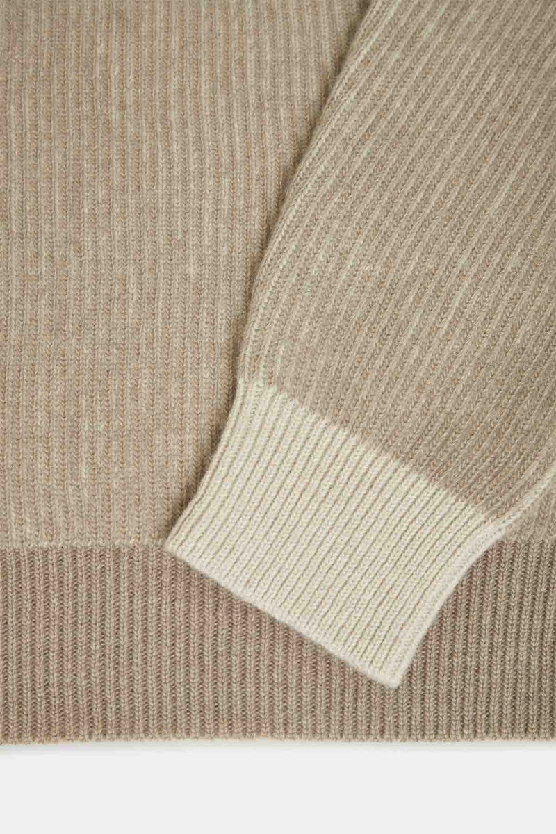 MAGLIONE GIROCOLLO A COSTE SOTTILI A CONTRASTO CON TASCA