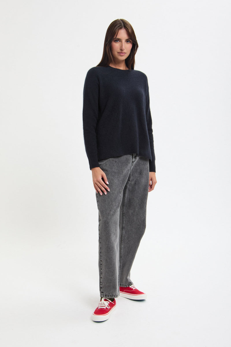 Maglione in lana Hamilton e procione con bottone laterale