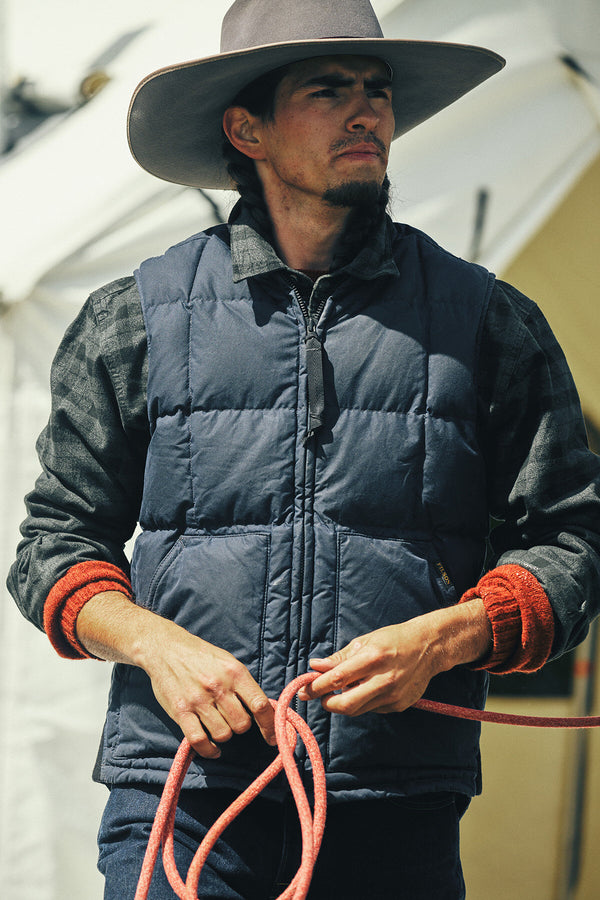 GILET CERATO IN PIUMA D’ANATRA