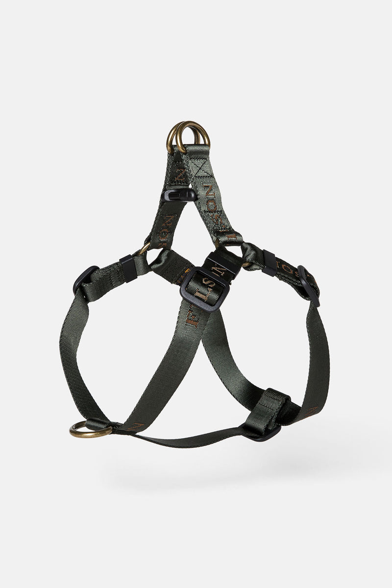 ADJUSTABLE NYLON HARNESS