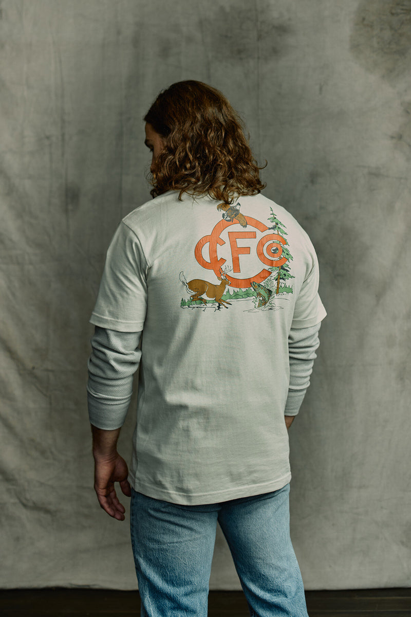 T-SHIRT CON GRAFICA FRONTIER