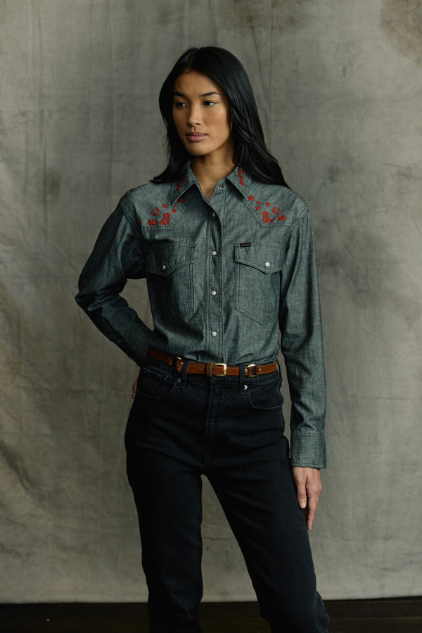 Camicia Bianca per Ordinaria marca FAV manica lunga con spalline Camicia Bianca per Ordinaria marca FAV manica lunga con spalline