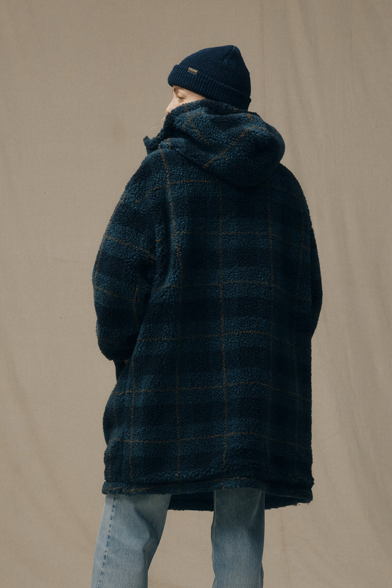 WOMEN’S REVERSIBLE WOOLY FLEECE COAT