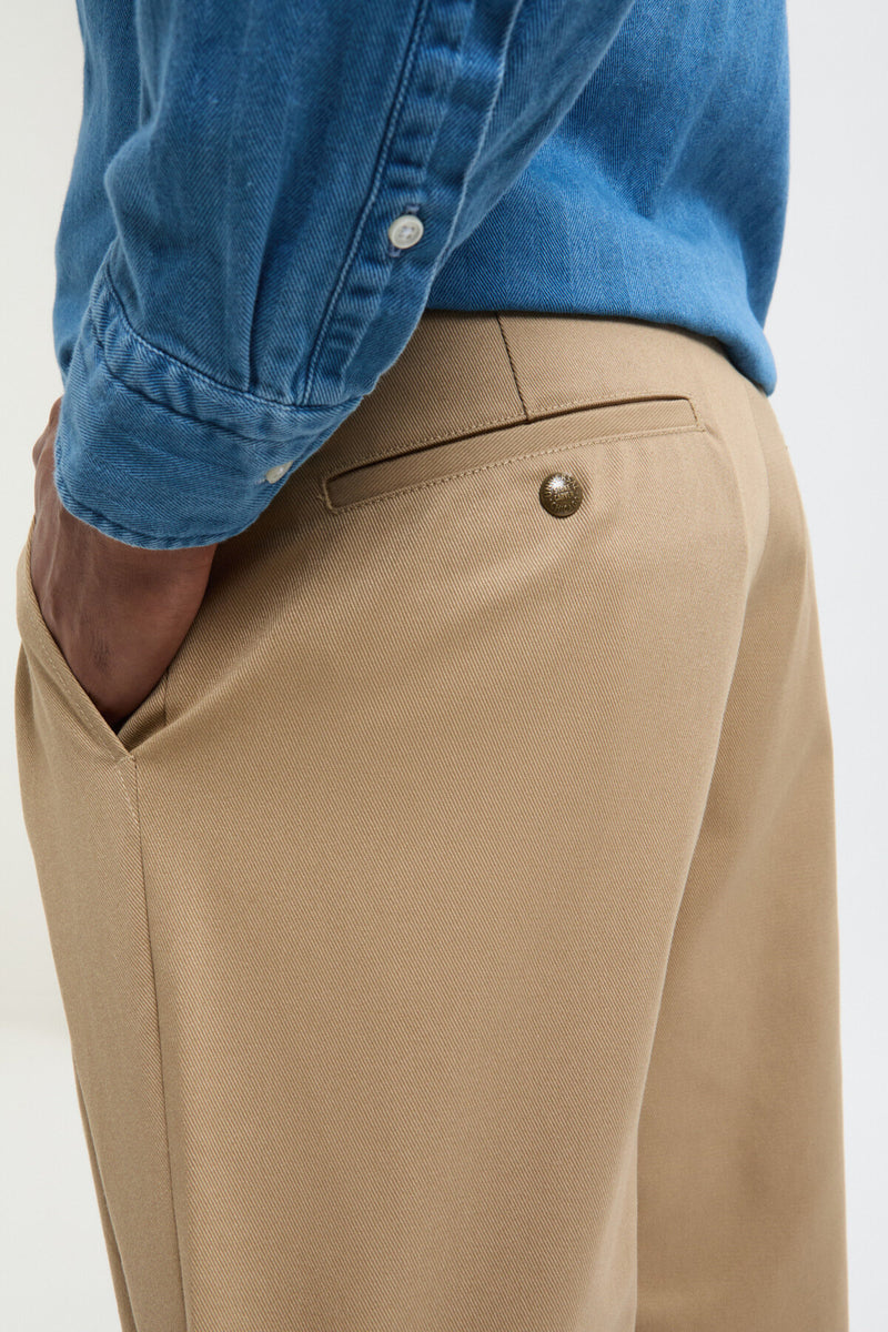 Pantaloni con vestibilità comoda