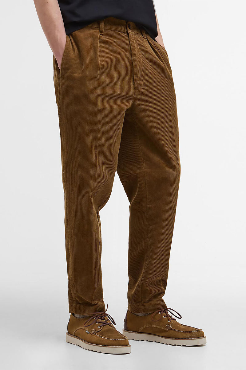 Pantaloni a coste oversize Elmbank