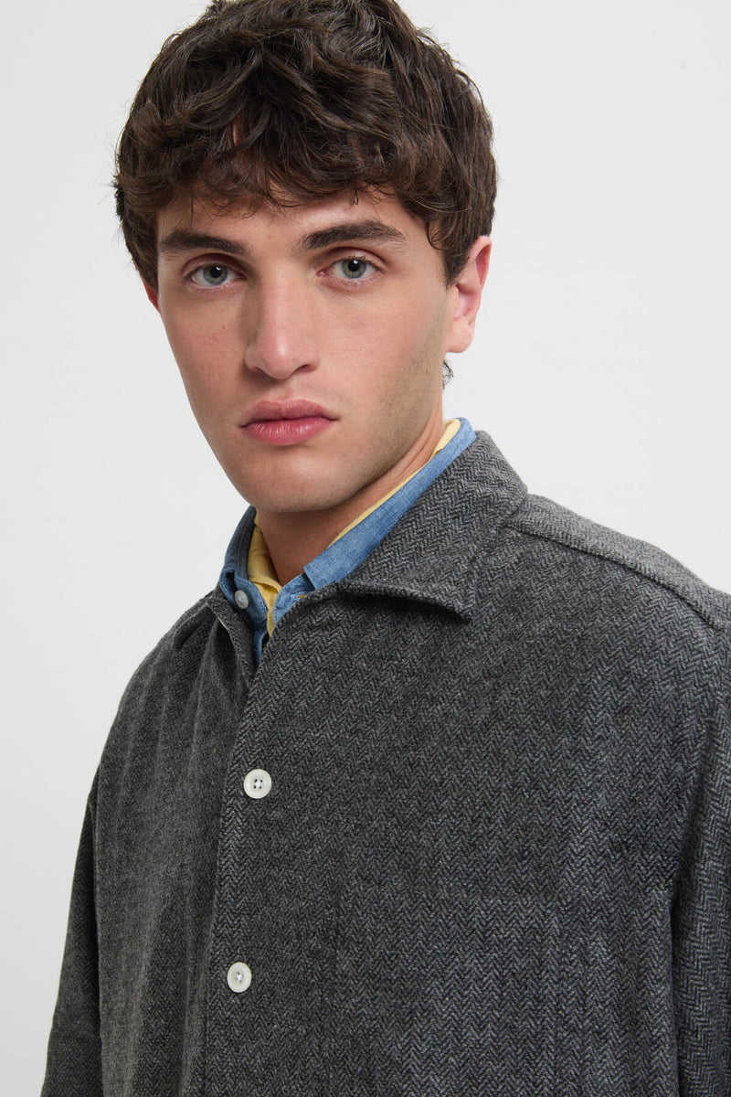 Long-sleeved overshirt