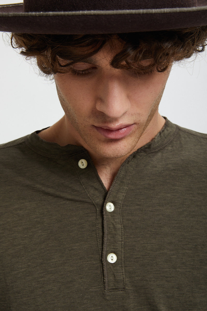 Maglia a maniche lunghe Henley