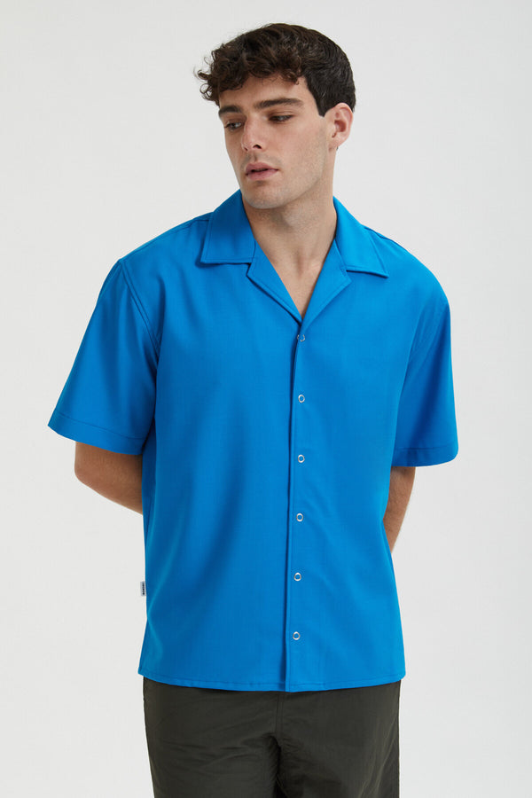 Short-sleeved shirt